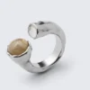 Anillo abierto con piedras orgánicas – Plata Anillo abierto con piedras orgánicas – Plata