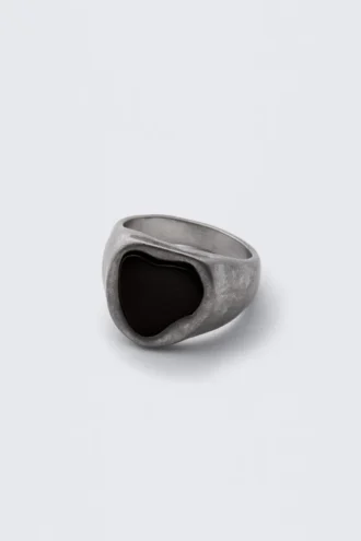 Anillo de sello con piedra voluminosa – Rodio desgastado – Plata