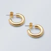 Aros llamativos – Dorados Aros llamativos – Dorados