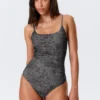 Bañador estampado con cuello cuadrado – Gris oscuro – Estampado de cocodrilo