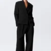 Blazer entallado de mezcla de lino – Negro