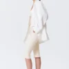 Blazer oversize de botonadura simple – Blanco roto Blazer oversize de botonadura simple – Blanco roto