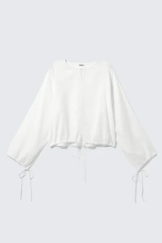 Blusa de manga larga con detalle de cordón – Blanco