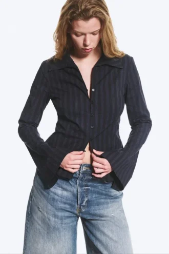 Blusa entallada con textura – Rayas azul oscuro