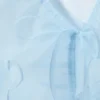 Blusa transparente con cuello en V y volantes – Azul claro