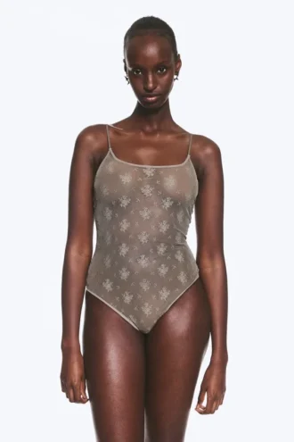 Body de encaje transparente con espalda baja – Gris empolvado transparente