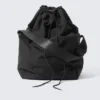 Bolso bandolera con cordón – Negro