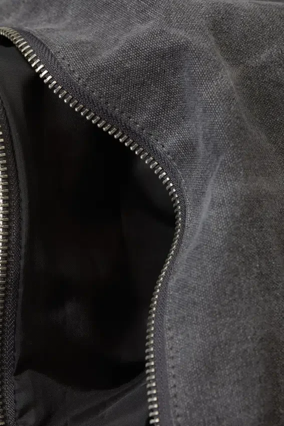 Bolso bandolera de algodón lavado – Gris oscuro lavado Bolso bandolera de algodón lavado – Gris oscuro lavado