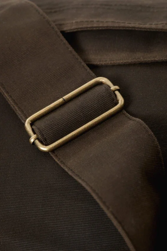 Bolso bandolera de lona de algodón encerado – Marrón oscuro Bolso bandolera de lona de algodón encerado – Marrón oscuro