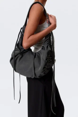 Bolso bandolera fruncido – Negro lavado
