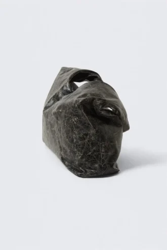Bolso bandolera holgado de piel sintética – Negro craquelado