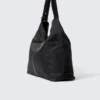 Bolso bandolera mediano con cierre y forma holgada – Negro Bolso bandolera mediano con cierre y forma holgada – Negro