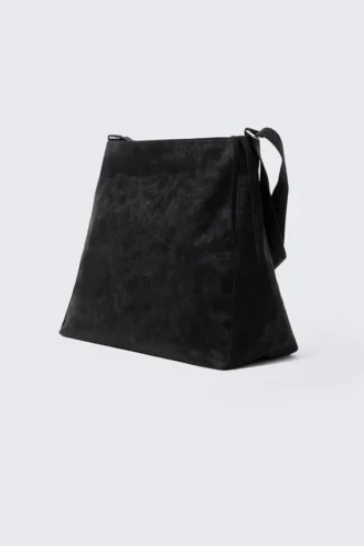 Bolso bandolera mediano con cremallera – Negro