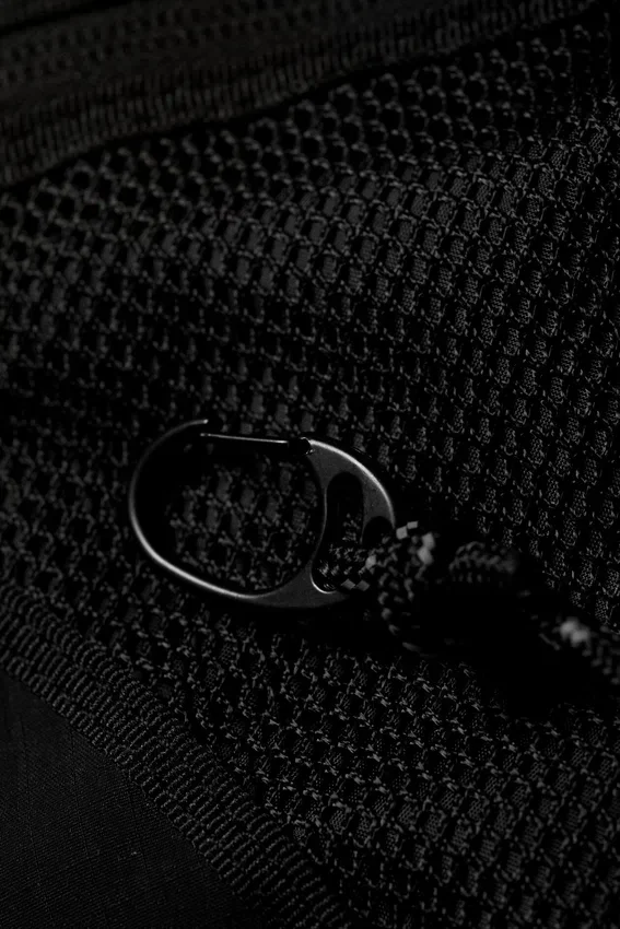 Bolso bandolera mini utilitario – Negro Bolso bandolera mini utilitario – Negro