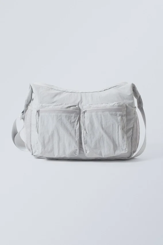 Bolso bandolera Pocket – Gris claro empolvado Bolso bandolera Pocket – Gris claro empolvado