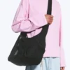 Bolso bandolera utilitario – Negro Bolso bandolera utilitario – Negro