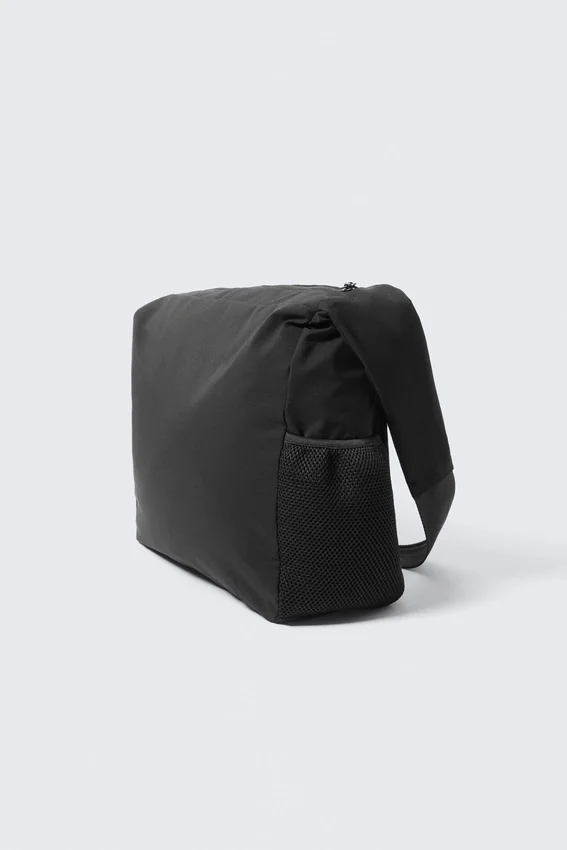 Bolso bandolera utilitario – Negro Bolso bandolera utilitario – Negro