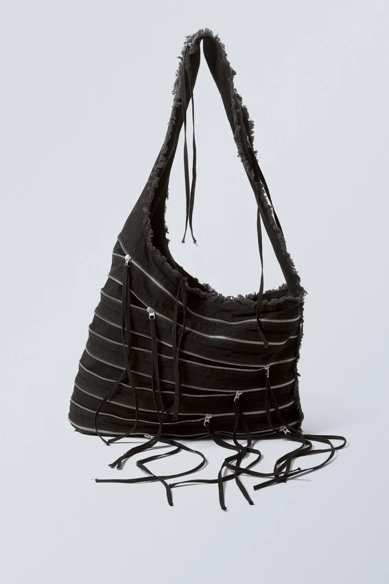 Bolso con múltiples cremalleras de denim lavado – Negro Bolso con múltiples cremalleras de denim lavado – Negro