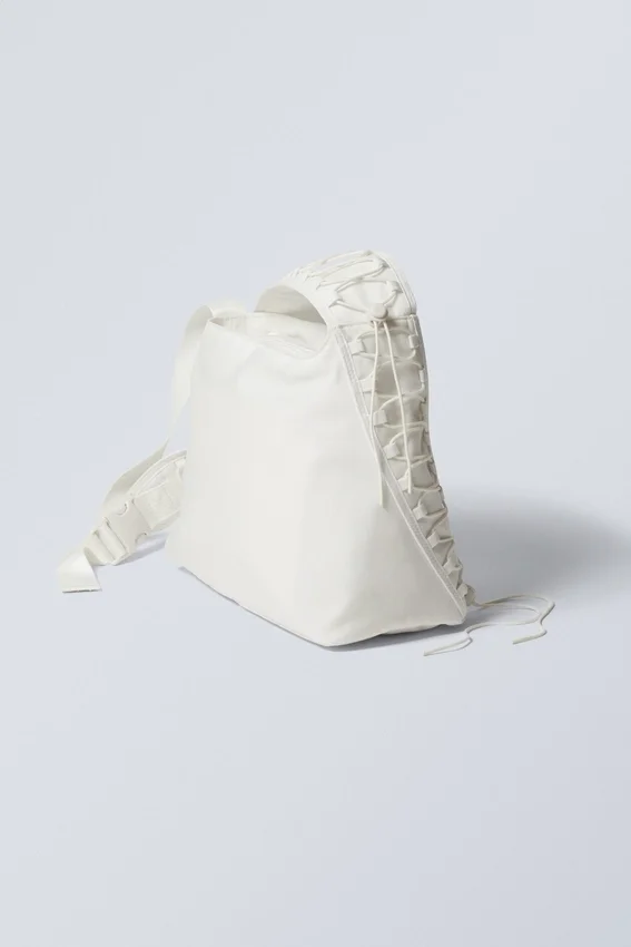 Bolso de hombro con cordón – Blanco Bolso de hombro con cordón – Blanco