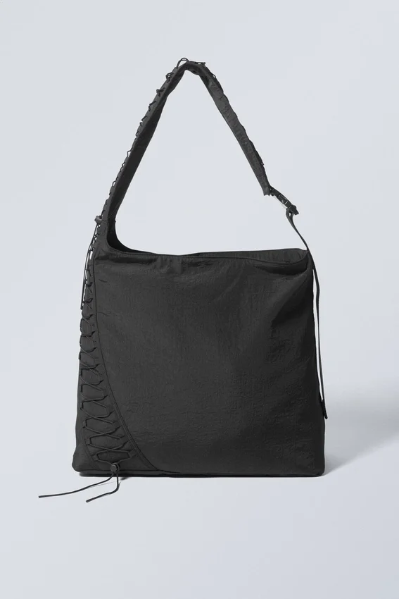 Bolso de hombro con cordón Dawa – Negro Bolso de hombro con cordón Dawa – Negro