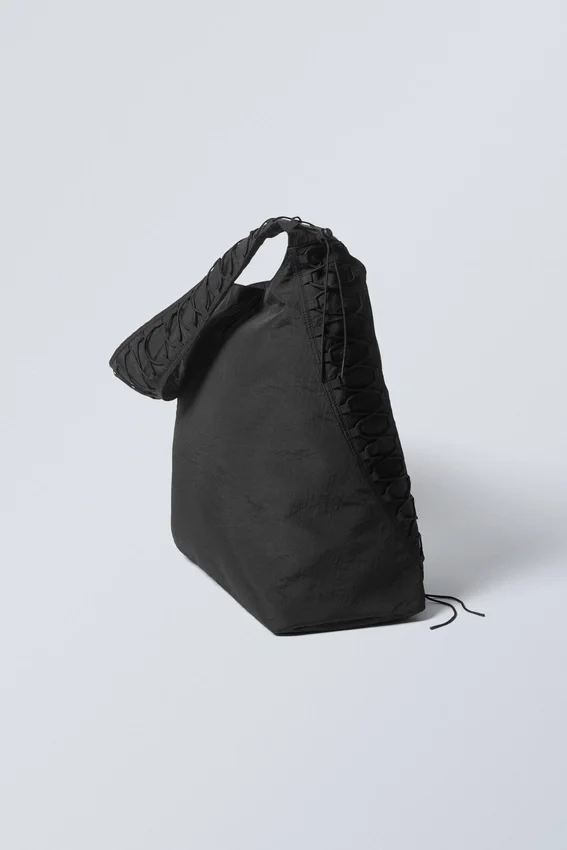 Bolso de hombro con cordón Dawa – Negro Bolso de hombro con cordón Dawa – Negro