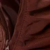 Bolso de hombro con fruncidos en forma de media luna – Marrón oscuro
