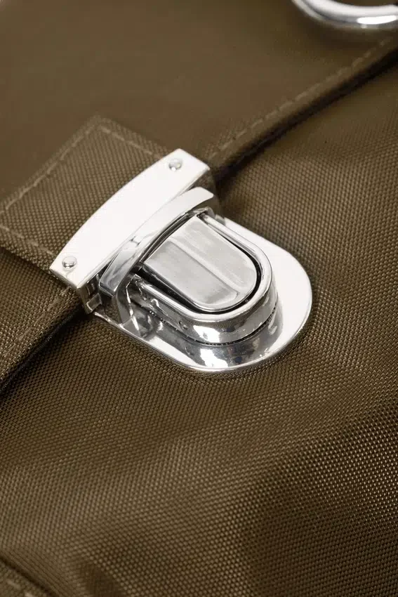 Bolso de hombro con solapa – Dark Mole Bolso de hombro con solapa – Dark Mole
