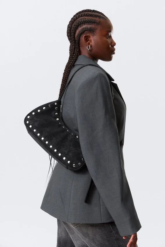 Bolso de hombro con tachuelas – Negro Bolso de hombro con tachuelas – Negro