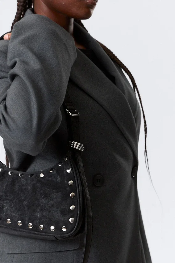 Bolso de hombro con tachuelas – Negro Bolso de hombro con tachuelas – Negro