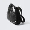 Bolso de hombro con tachuelas – Negro Bolso de hombro con tachuelas – Negro