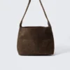Bolso de hombro de lona suave – Marrón oscuro Bolso de hombro de lona suave – Marrón oscuro
