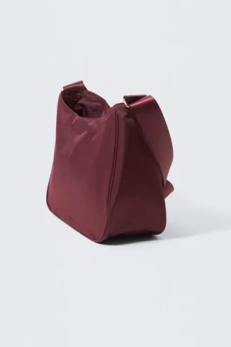 Bolso de hombro mediano de sarga de nailon – Rojo oscuro