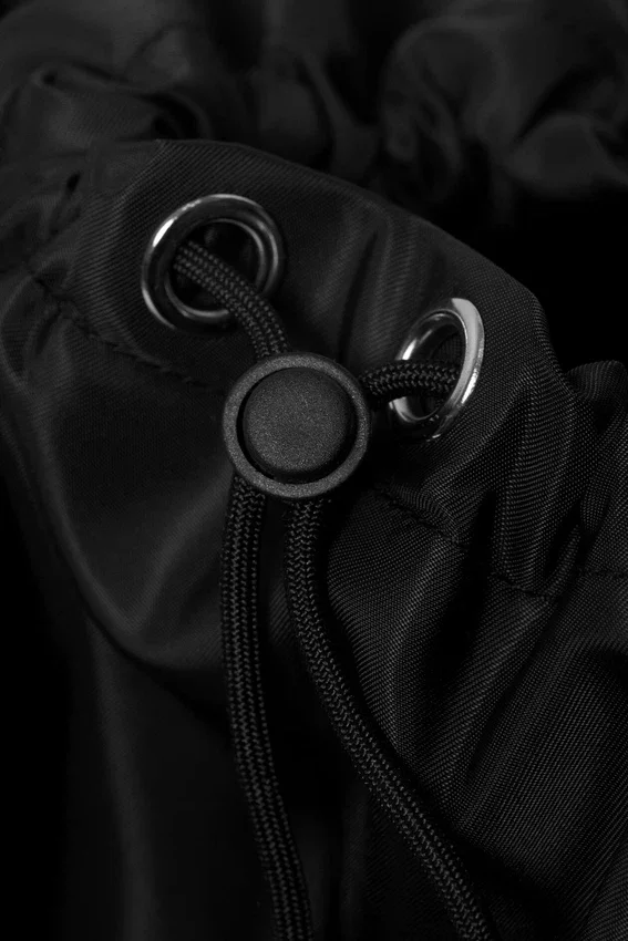 Bolso de hombro rectangular grande con cordón – Negro Bolso de hombro rectangular grande con cordón – Negro