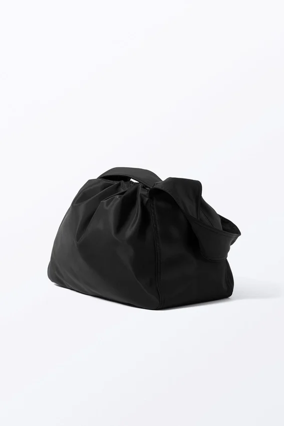 Bolso de hombro rectangular grande con cordón – Negro Bolso de hombro rectangular grande con cordón – Negro