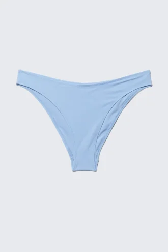 Braguita de bikini con corte redondeado – Azul claro