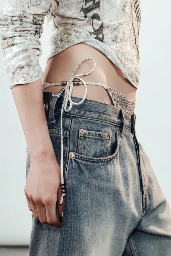 Braguita de bikini con lazo Creature – Gris claro empolvado Braguita de bikini con lazo Creature – Gris claro empolvado