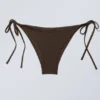 Braguita de bikini con tirantes y lazo – Marrón oscuro