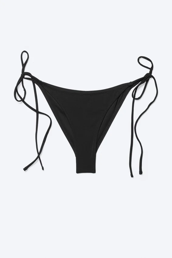 Braguita de bikini con tiras – Negro Braguita de bikini con tiras – Negro