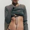 Braguita de bikini con tiras y lazos – Estampada en gris oscuro Braguita de bikini con tiras y lazos – Estampada en gris oscuro