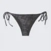 Braguita de bikini con tiras y lazos – Estampada en gris oscuro Braguita de bikini con tiras y lazos – Estampada en gris oscuro