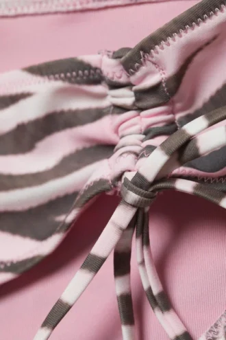 Braguita de bikini estampada con lazos laterales – Rosa con rayas de tigre