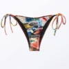 Braguita de bikini estampada con tirantes – Multicolor – Abstract Bloom Braguita de bikini estampada con tirantes – Multicolor – Abstract Bloom