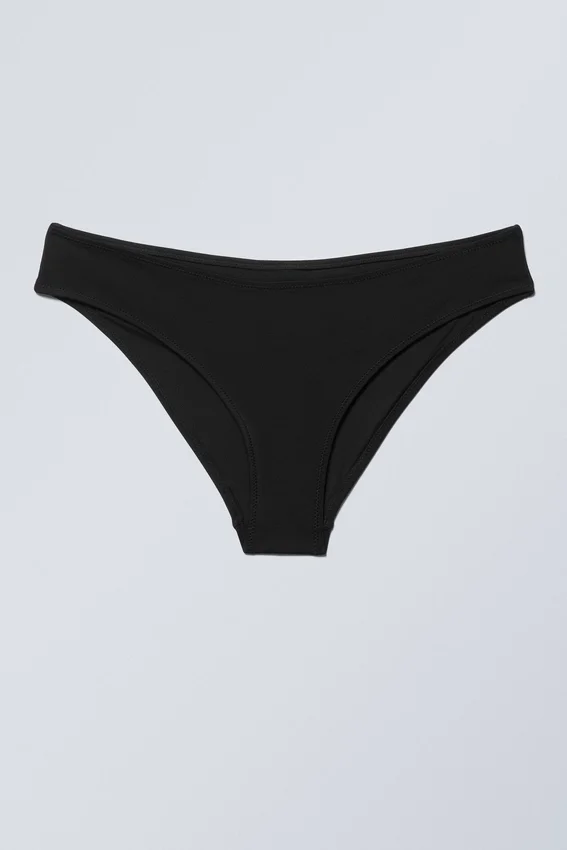 Braguita de bikini lisa – Negro Braguita de bikini lisa – Negro