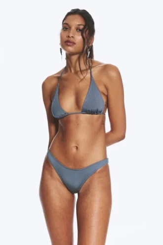 Braguita de bikini mini brasileña – Azul empolvado – Brillo