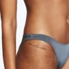 Braguita de bikini mini brasileña – Azul empolvado – Brillo Braguita de bikini mini brasileña – Azul empolvado – Brillo