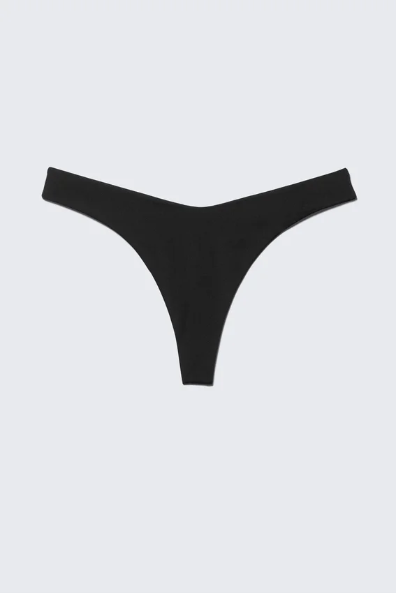Braguita de bikini tipo tanga en forma de V – Negro Braguita de bikini tipo tanga en forma de V – Negro
