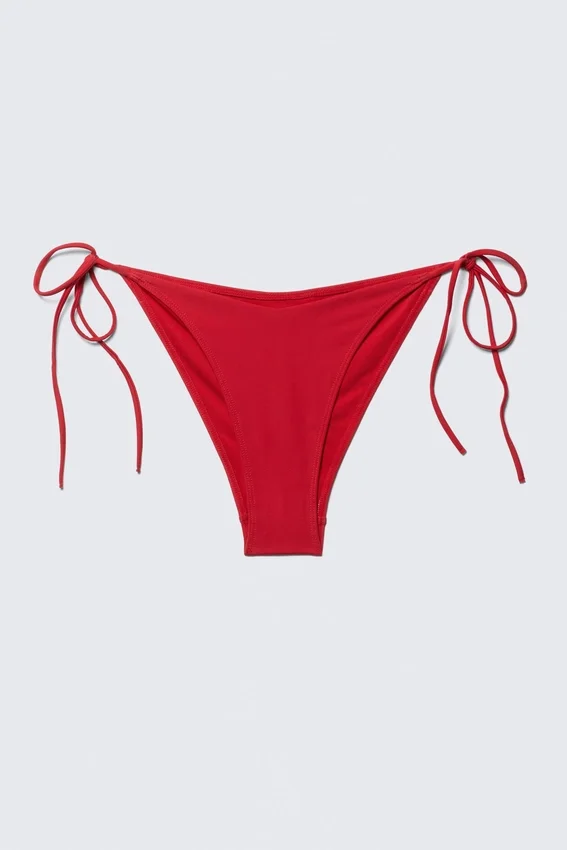 Braguita tanga de bikini con lazos – Rojo brillante Braguita tanga de bikini con lazos – Rojo brillante