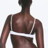 Bralette con escote redondeado y punto calado – Blanco
