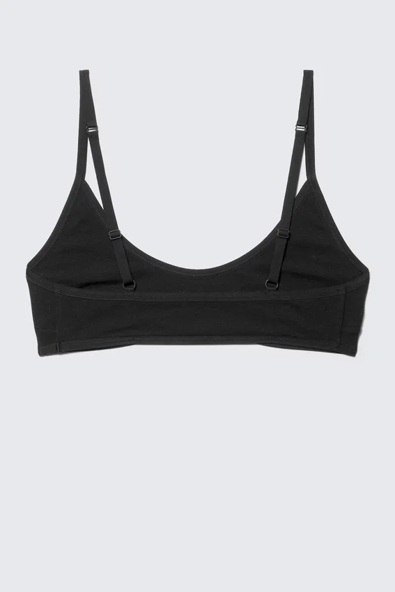 Bralette de algodón con escote redondeado Inez – Negro Bralette de algodón con escote redondeado Inez – Negro