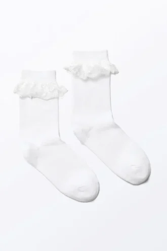 Calcetines de encaje con volantes – Blanco
